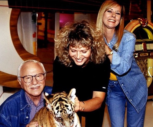 Dorothée, le Docteur Klein et un tigre