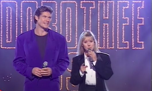 Dorothée et David Hasseloff dans le Réveillon rock'n roll show en 1993