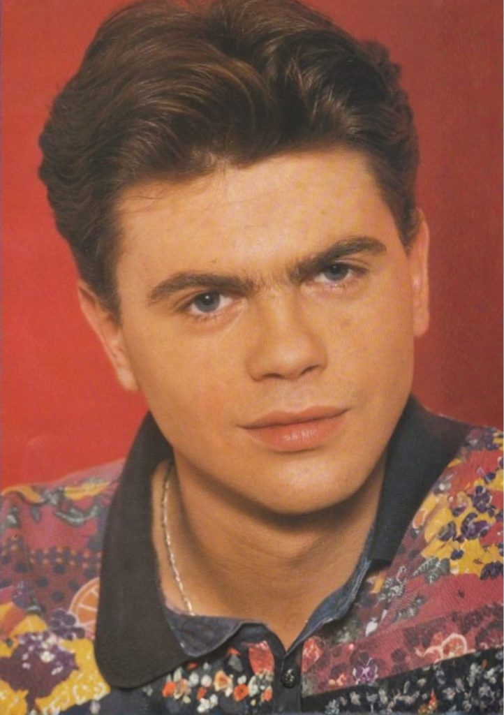 Joel Cresson dans Premiers Baisers