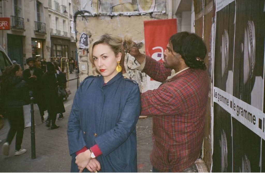 Kanu sculpteur de cheveux